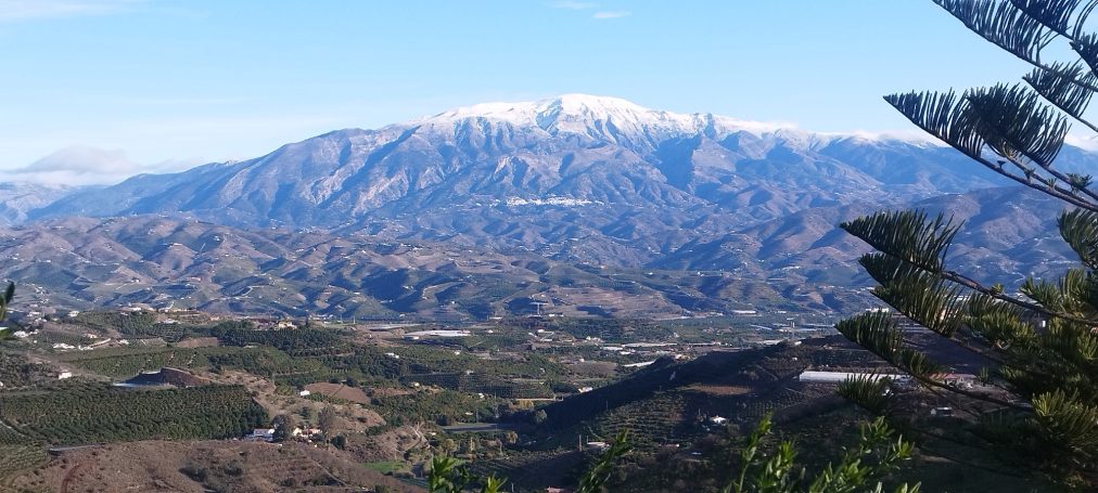 Sierra y valle vistos desde la Casa